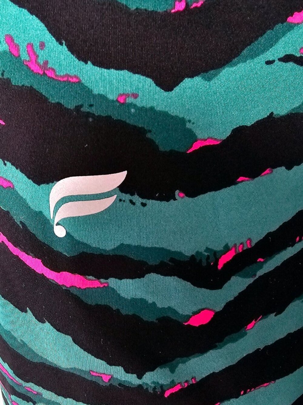 ✨Like New✨ Fabletics Trinity Motion365+ High-Waisted Legging, Size S - Picture 8 of 8